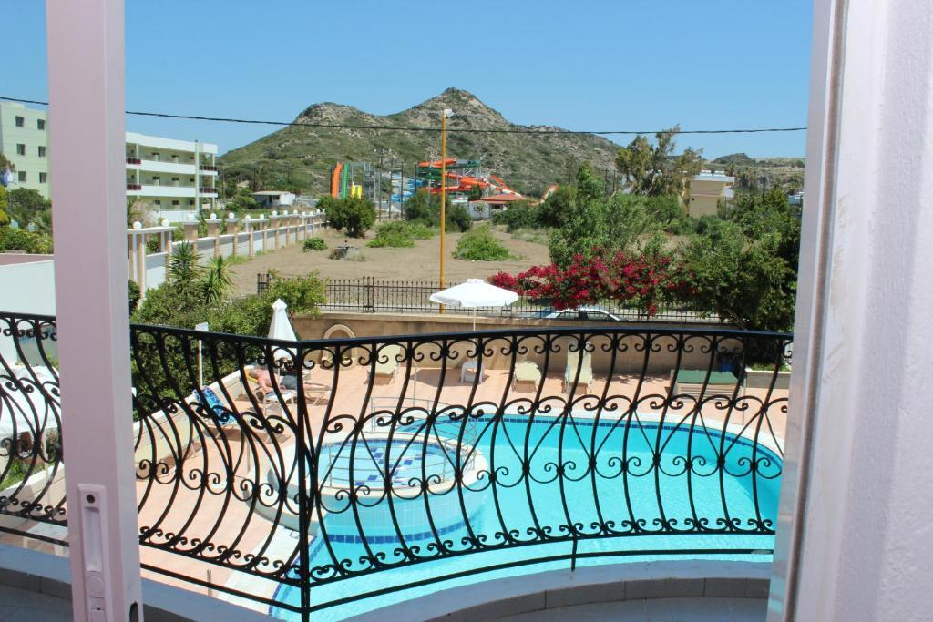 Elarin Studios & Apartments Φαληράκι Δωμάτιο φωτογραφία